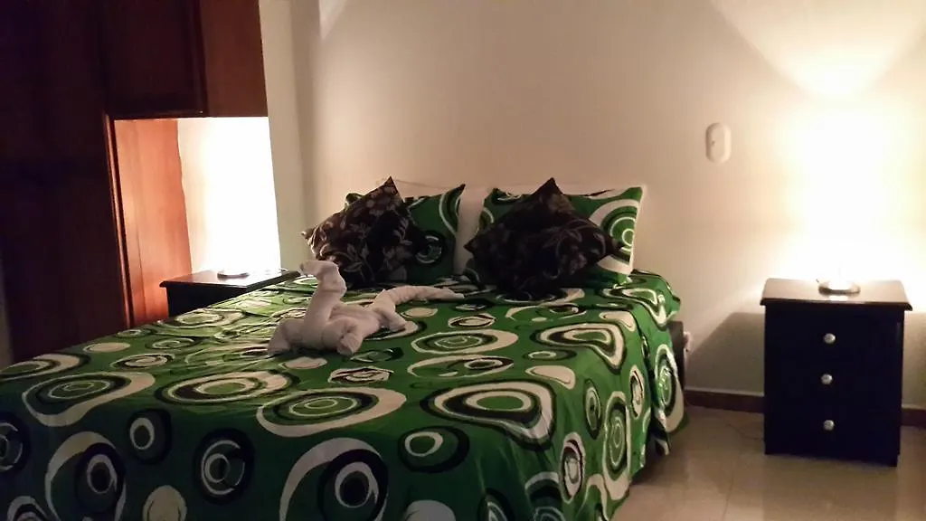 Habitaciones En Medellín 3*,  Colombie