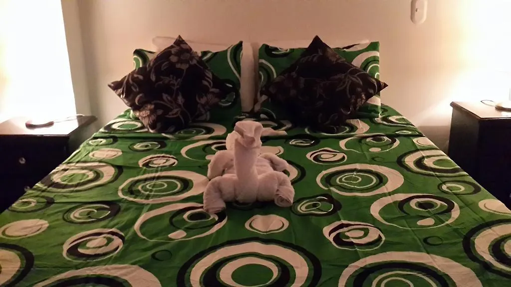 Guest house Habitaciones En Medellin