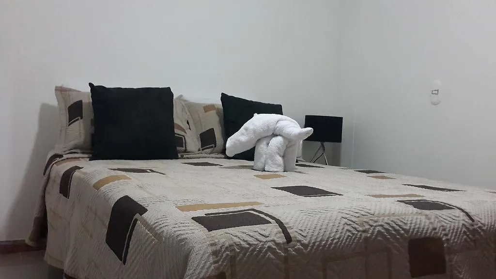 *** Guest house Habitaciones En Medellin Colombia