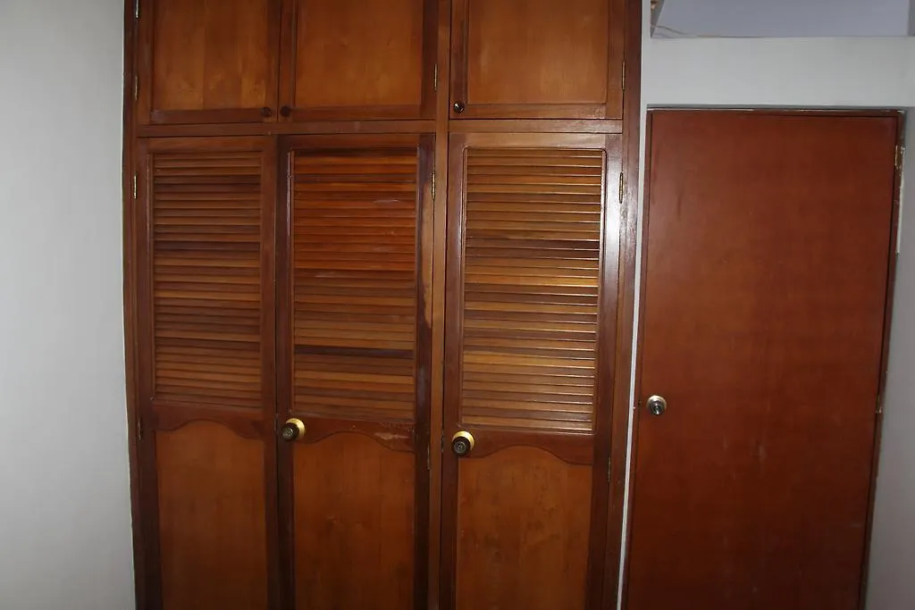 Guest house Habitaciones En Medellin