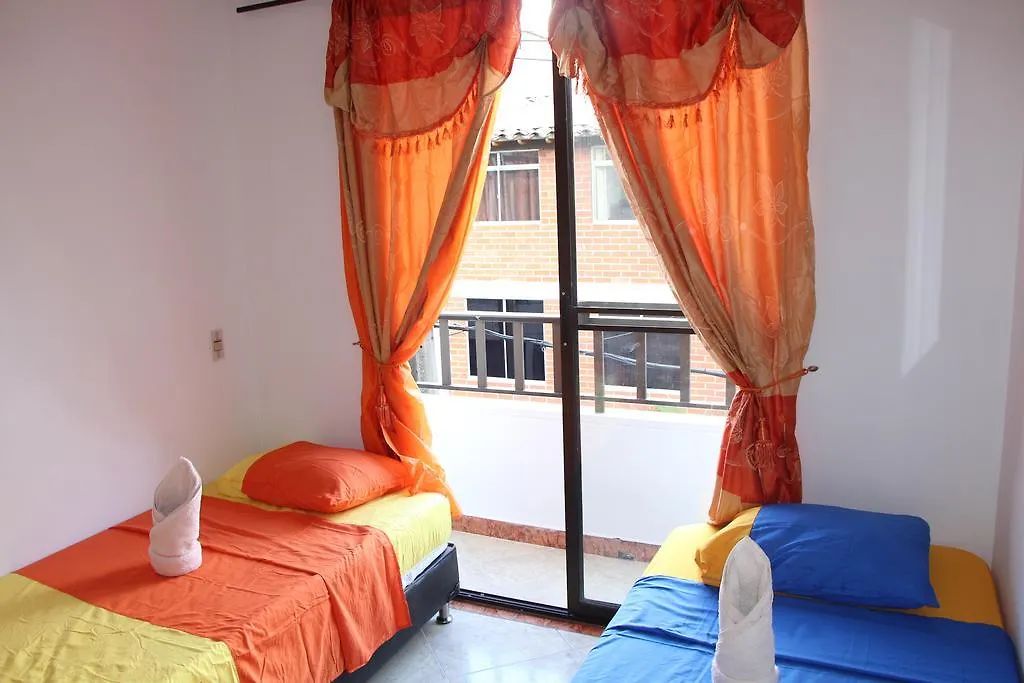 Habitaciones En Medellin 3*,  Colombia