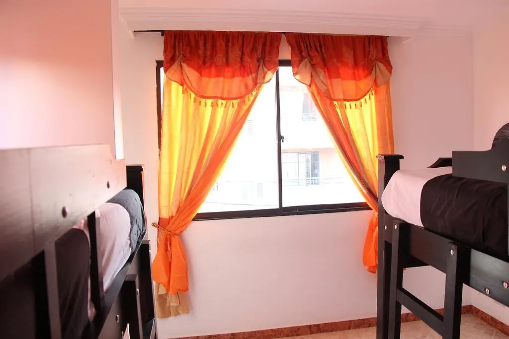 *** Guest house Habitaciones En Medellin Colombia
