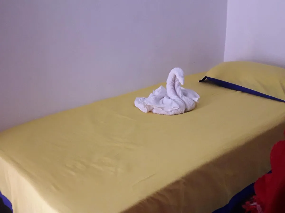 Habitaciones En Medellin Guest house